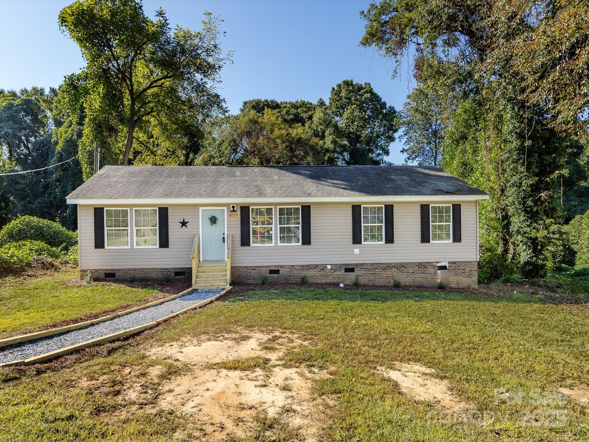 907 E 4th Avenue Gastonia NC 28054