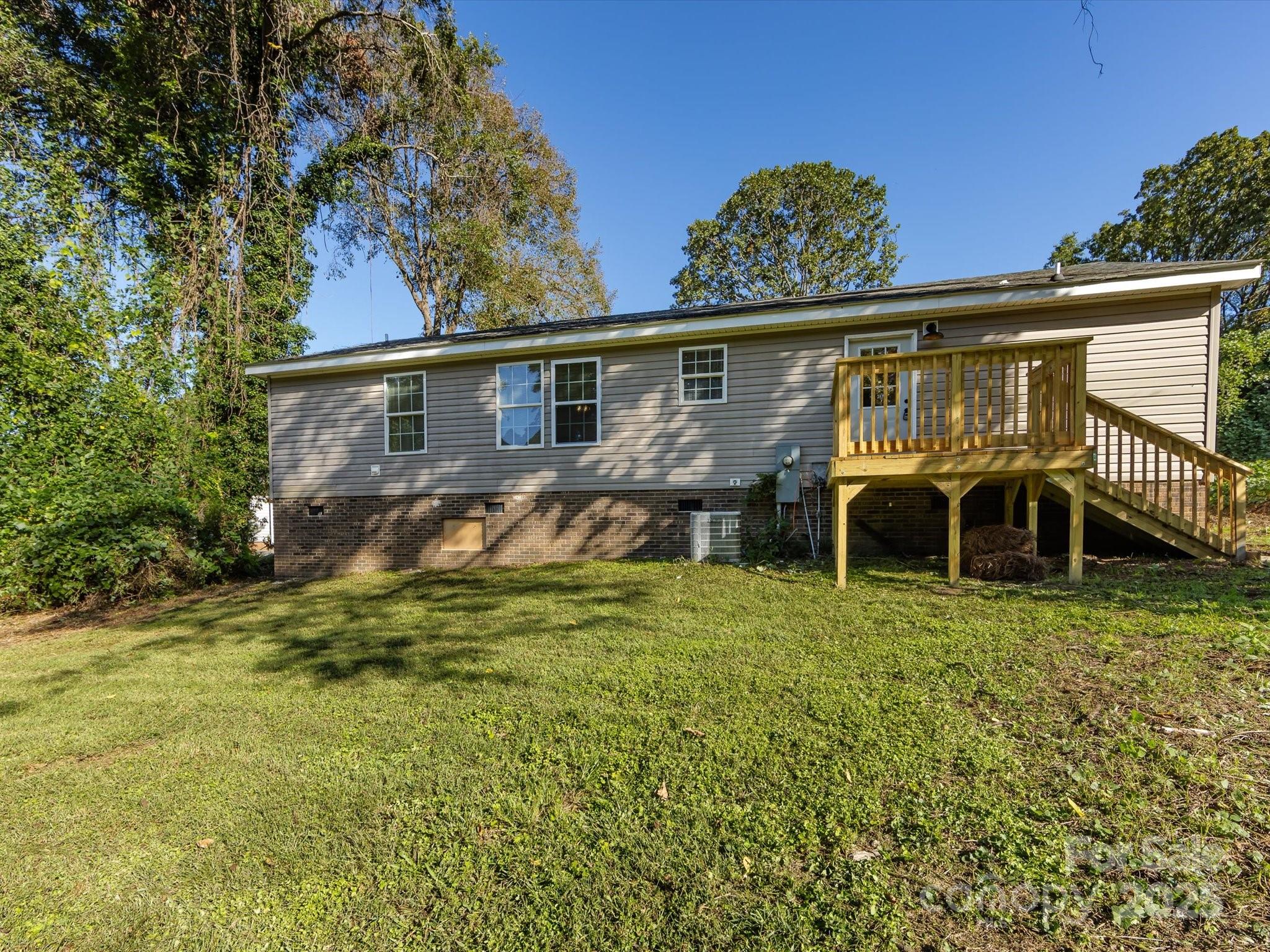 907 E 4th Avenue Gastonia NC 28054