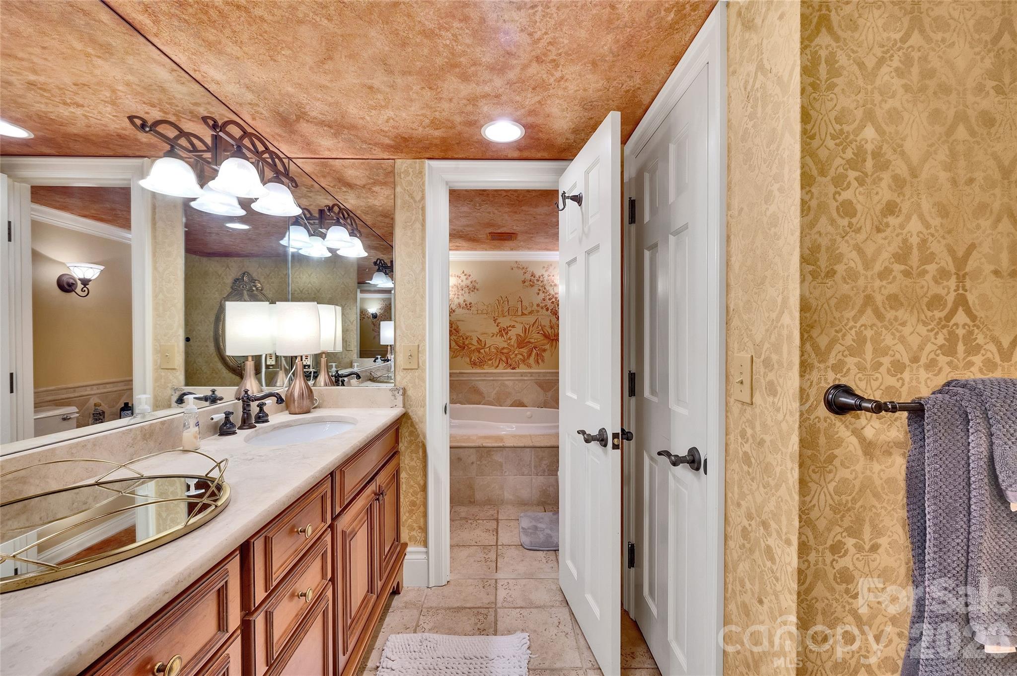 562 West Club Boulevard Lake Toxaway NC 28747