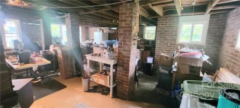 3521 Broad Street Clyde NC 28721
