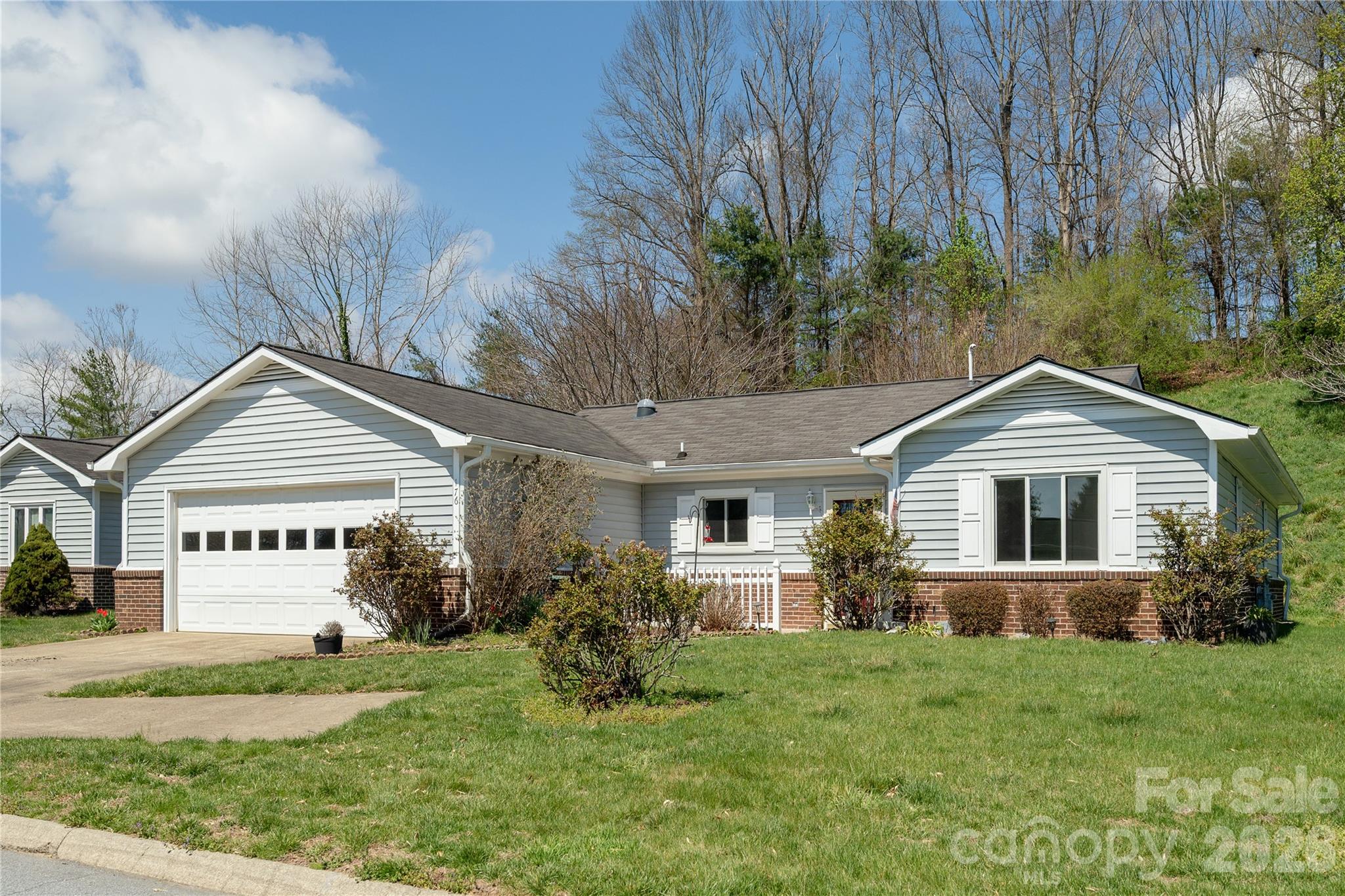 176 Derbyshire Drive Hendersonville NC 28792