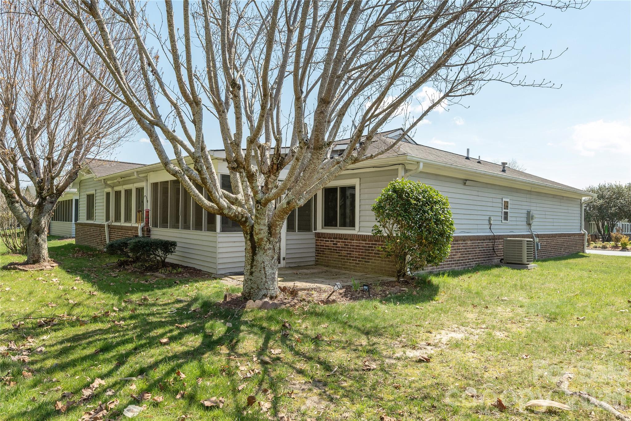 176 Derbyshire Drive Hendersonville NC 28792
