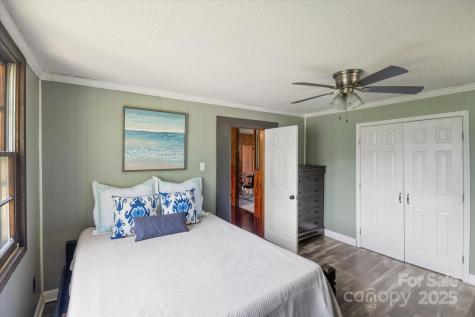 35 Homeway Road Asheville NC 28806