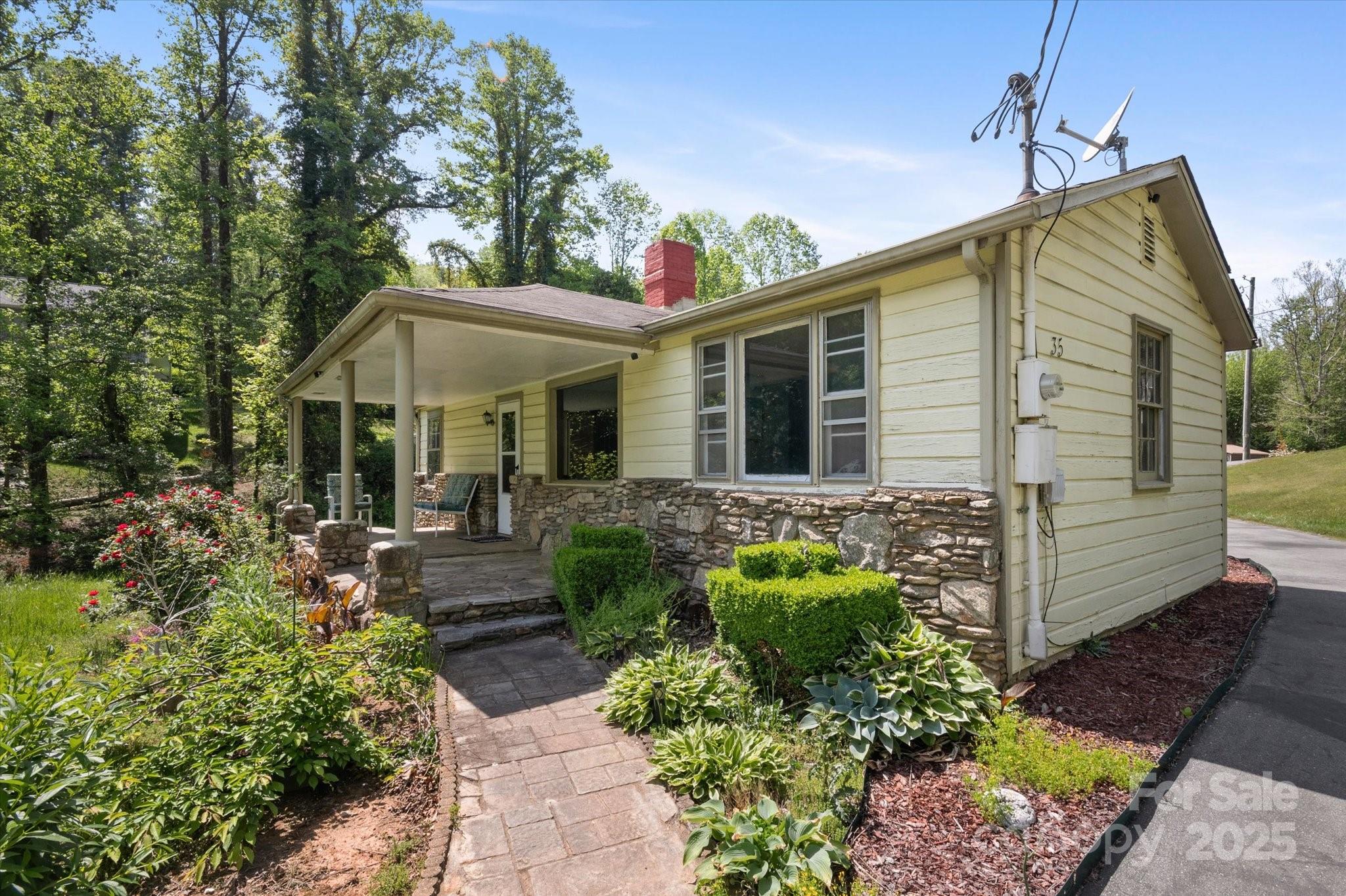 35 Homeway Road Asheville NC 28806