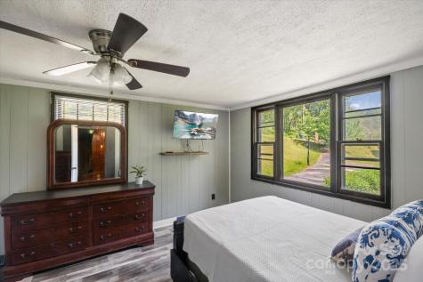 35 Homeway Road Asheville NC 28806