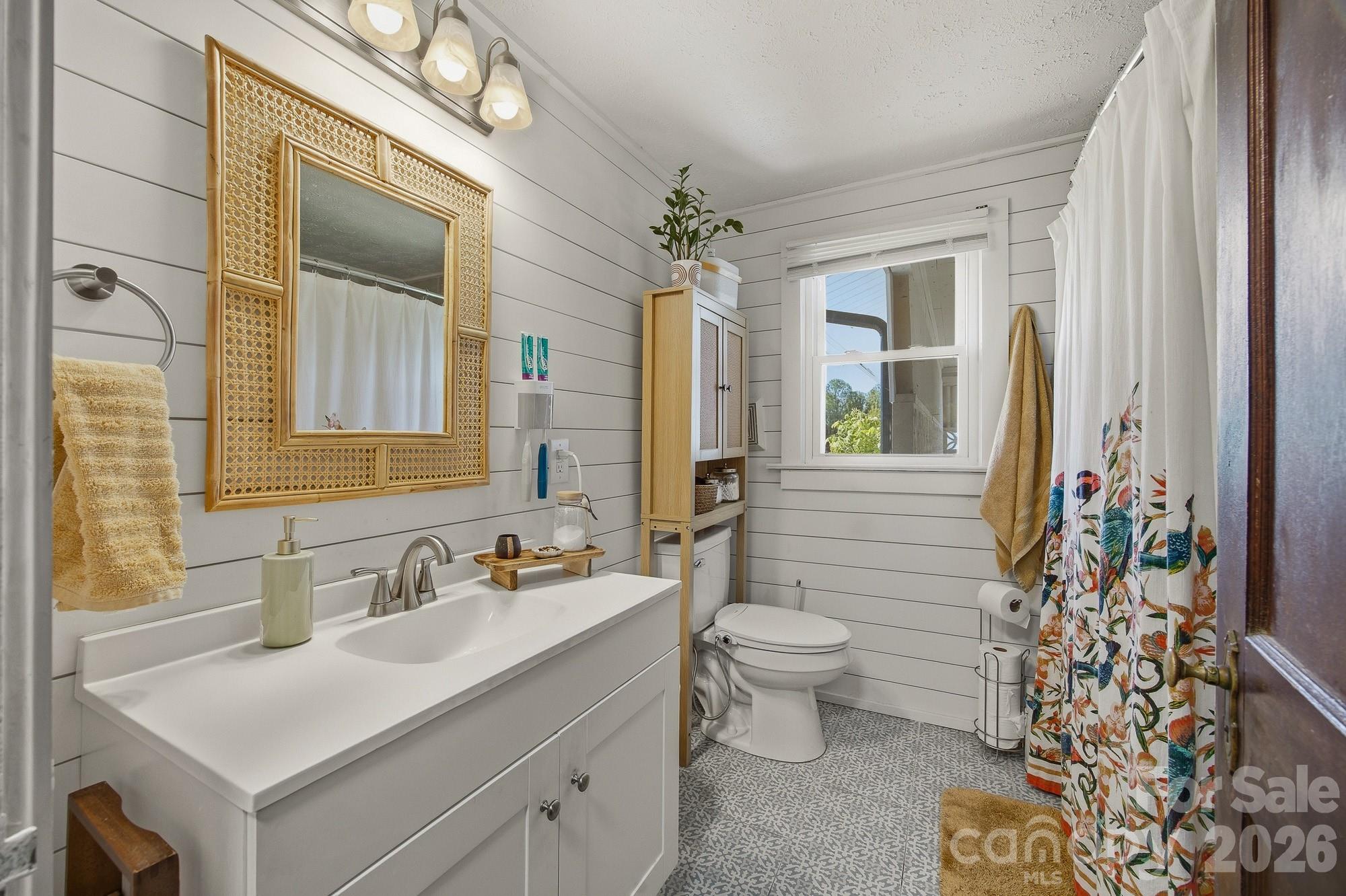 2143 Haven Circle Lenoir NC 28645