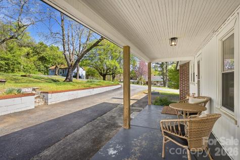 2143 Haven Circle Lenoir NC 28645