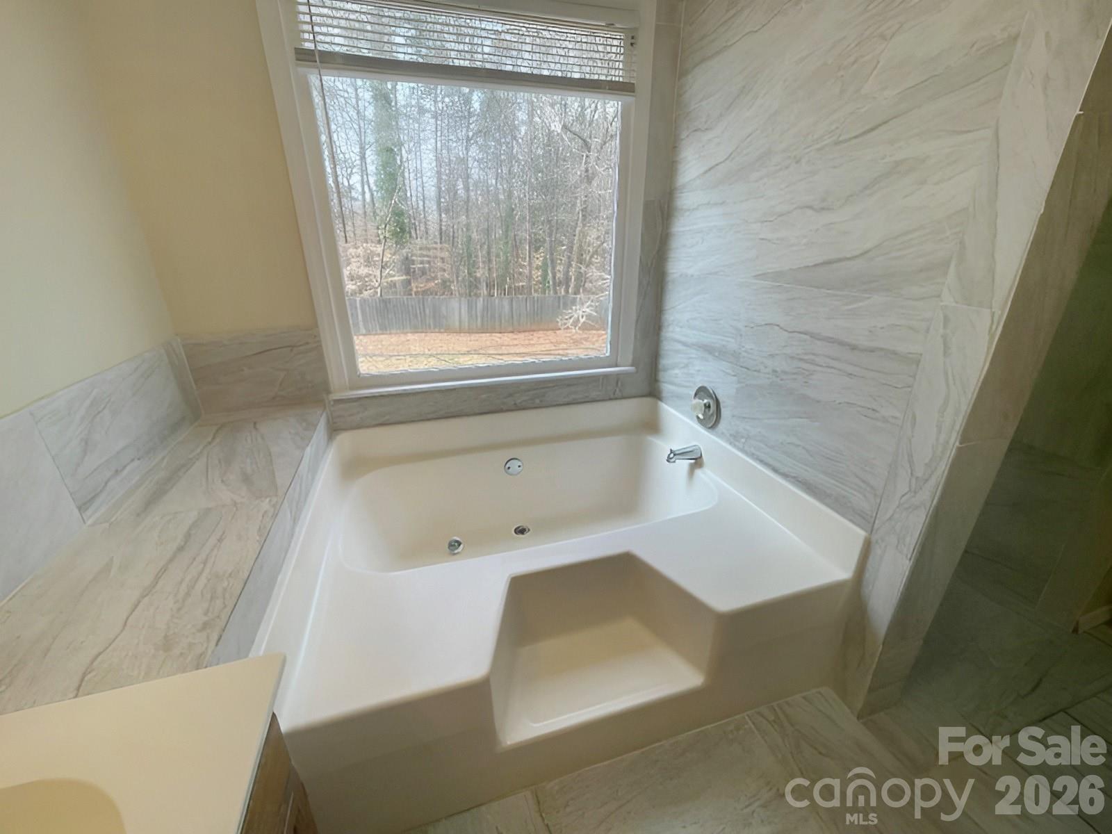 2229 Century Oaks Lane Charlotte NC 28262