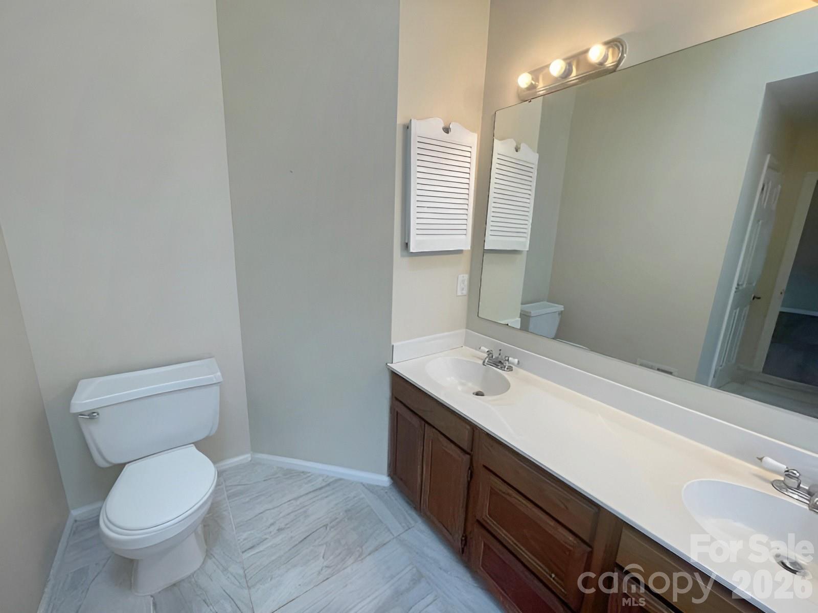 2229 Century Oaks Lane Charlotte NC 28262