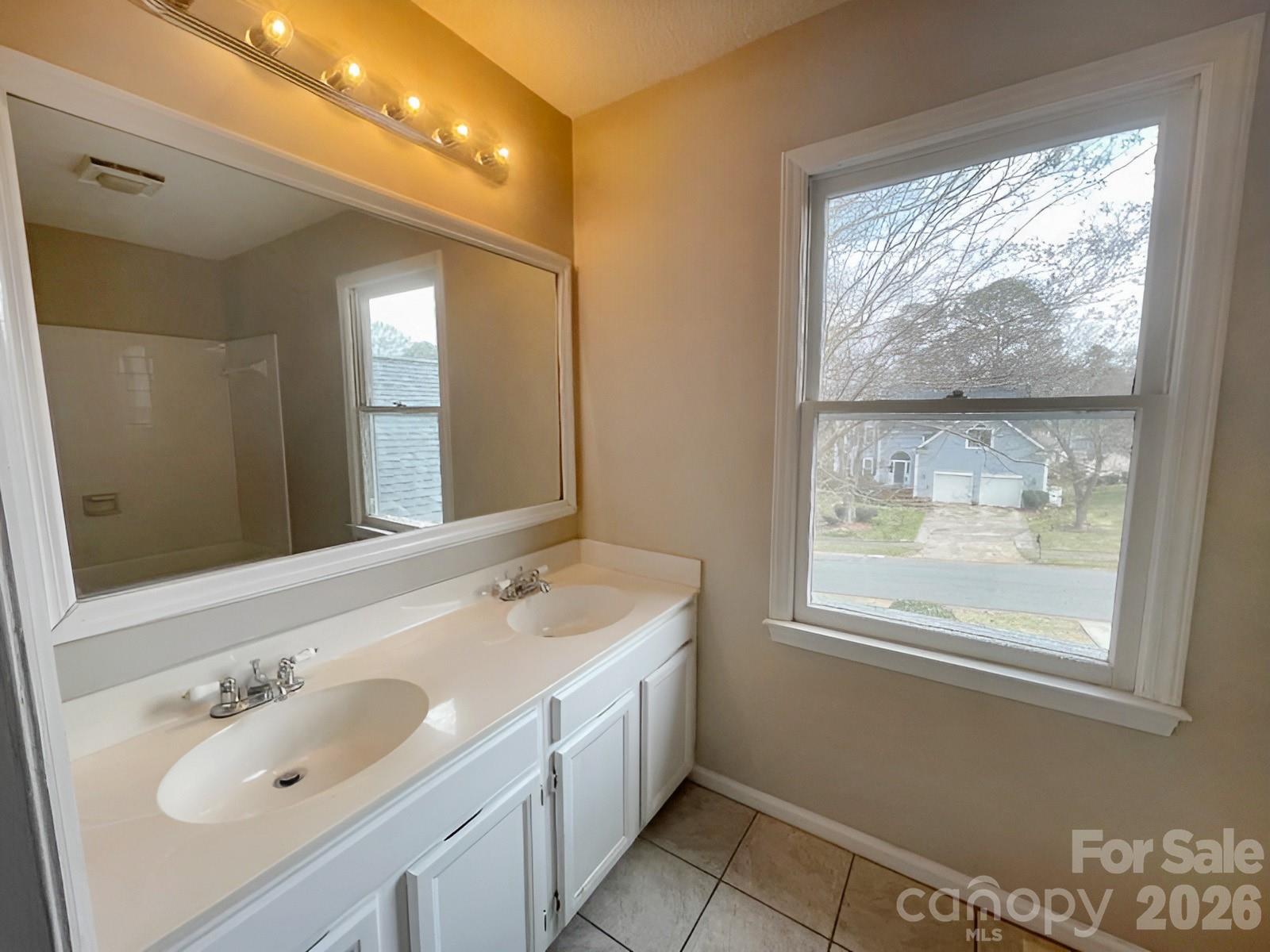 2229 Century Oaks Lane Charlotte NC 28262