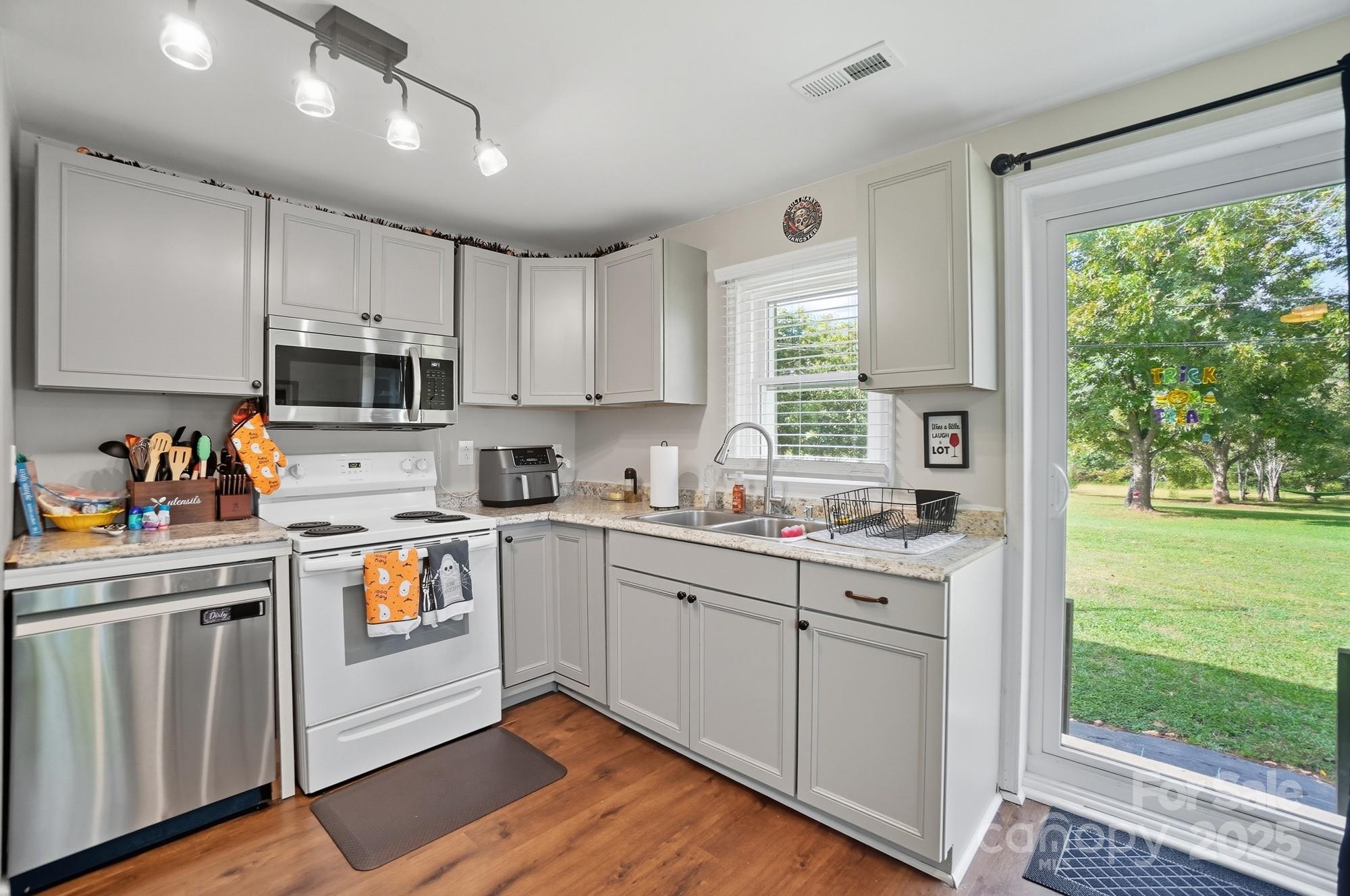 210 Roy Bell Road Kings Mountain NC 28086