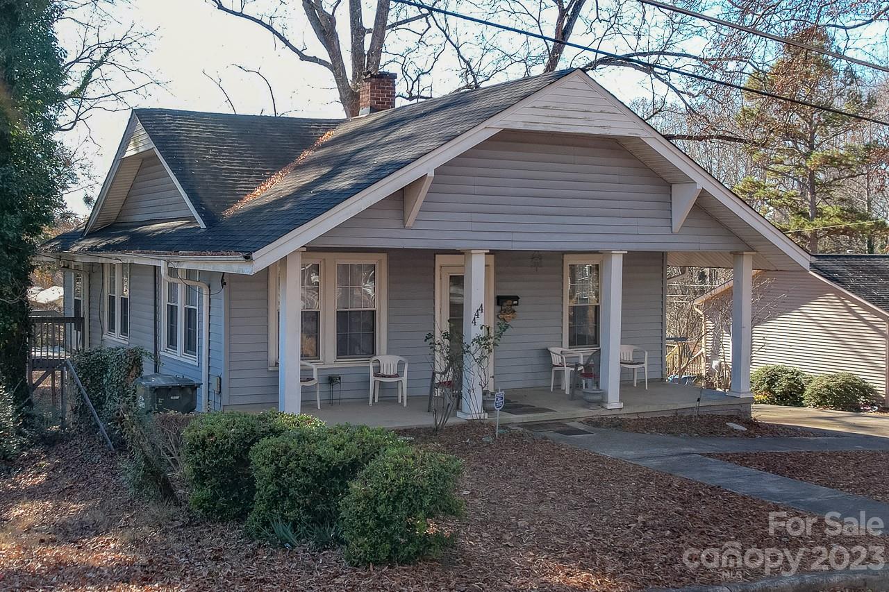 444 8th Avenue SE Hickory NC 28602