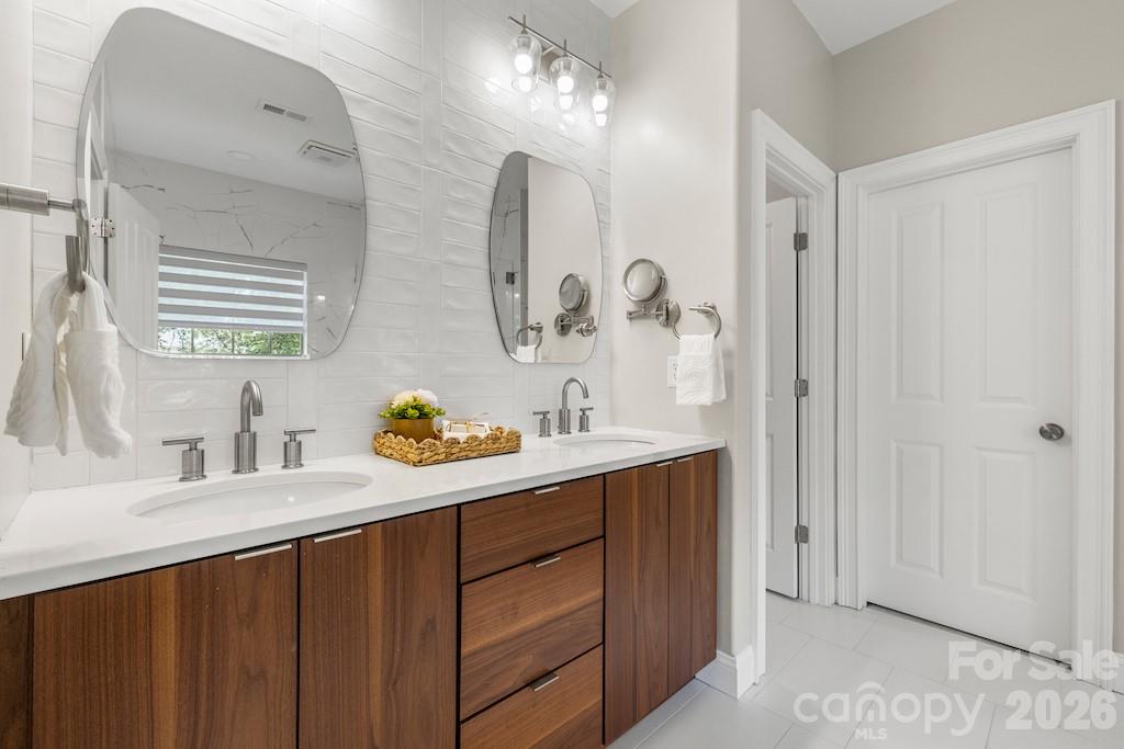 4196 Crepe Ridge Drive Denver NC 28037
