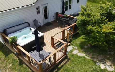 626 Fairview Loop Hot Springs NC 28743