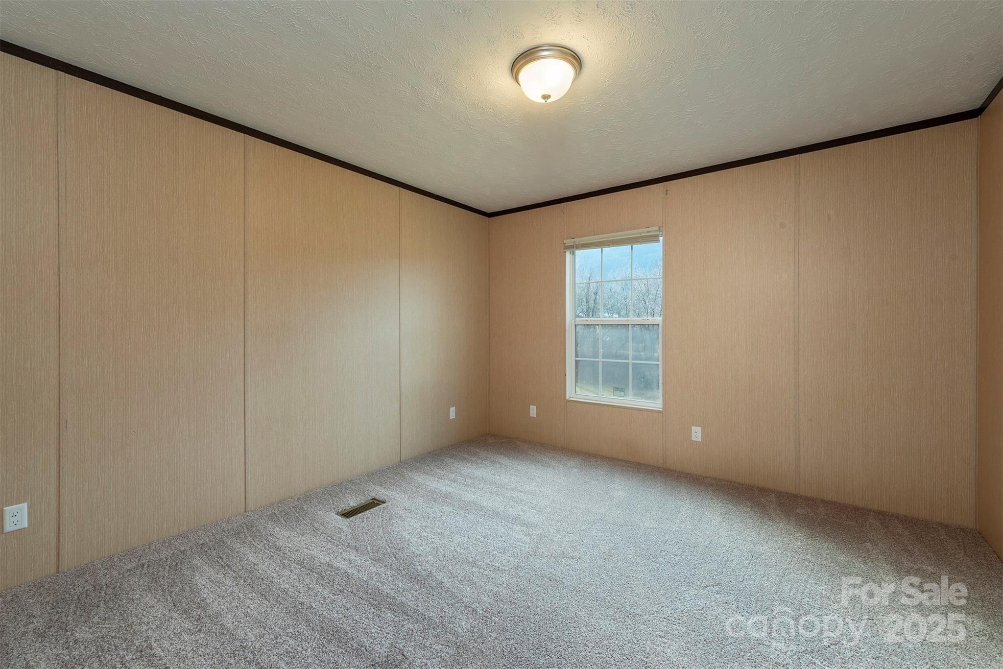 332 Richmond Avenue Swannanoa NC 28778