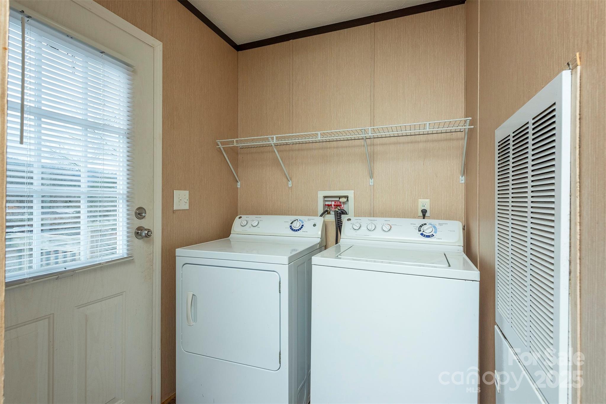 332 Richmond Avenue Swannanoa NC 28778