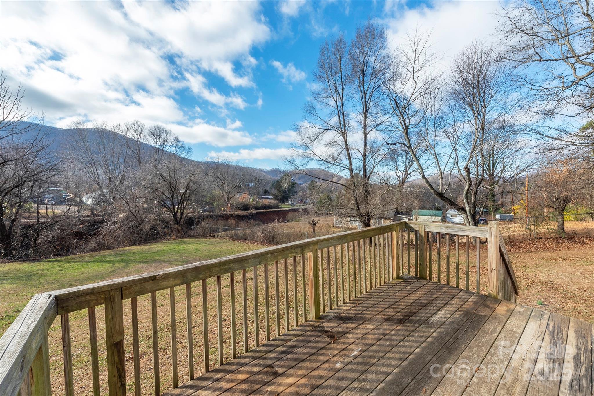 332 Richmond Avenue Swannanoa NC 28778
