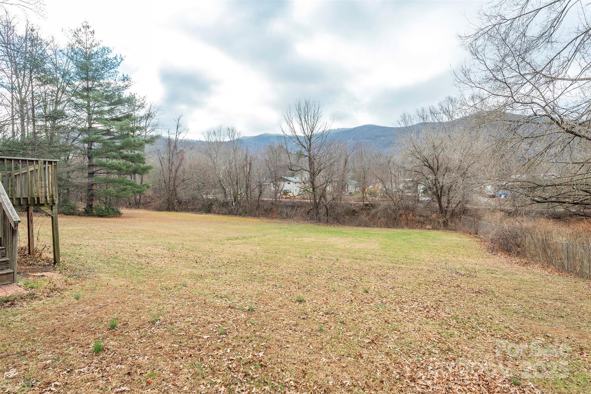 332 Richmond Avenue Swannanoa NC 28778