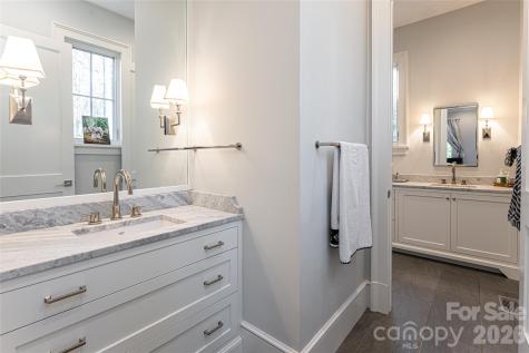 93 Mirehouse Run Asheville NC 28803