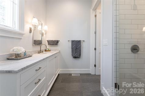 93 Mirehouse Run Asheville NC 28803