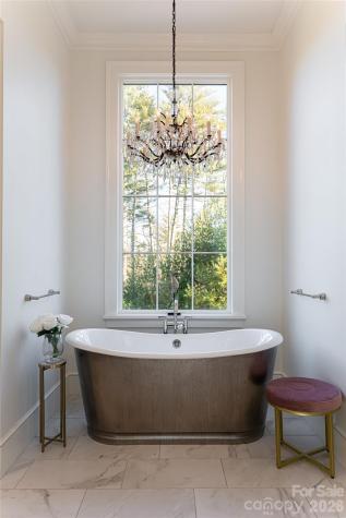 93 Mirehouse Run Asheville NC 28803