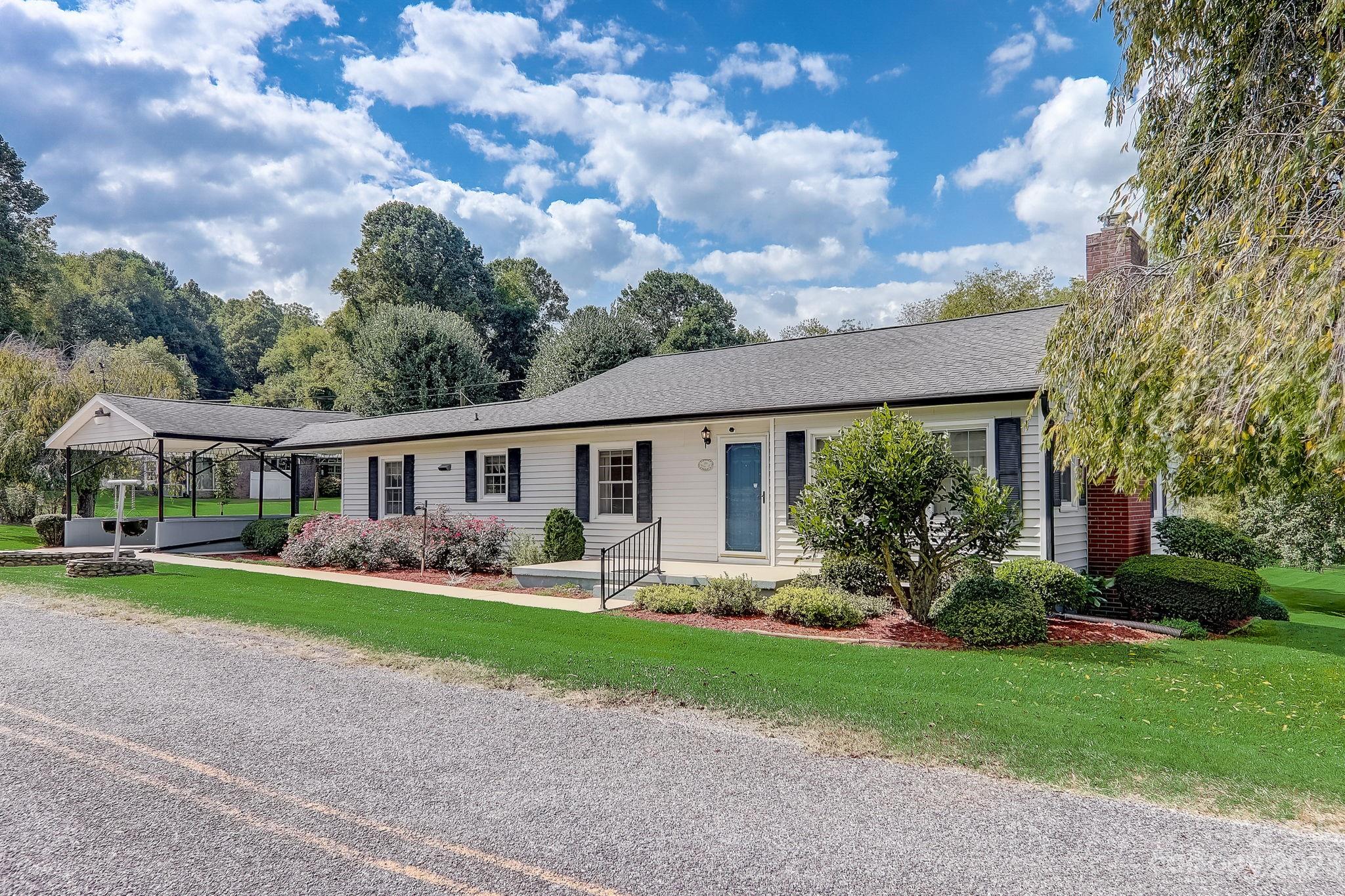 184 Couzins Lane Waynesville NC 28786