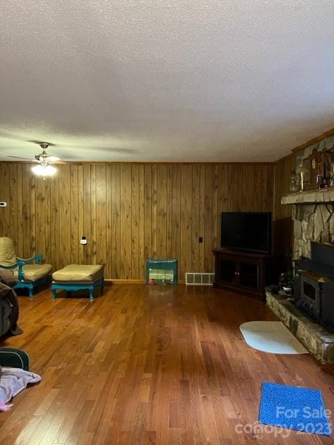 2752 Old Highway 221 S Marion NC 28752