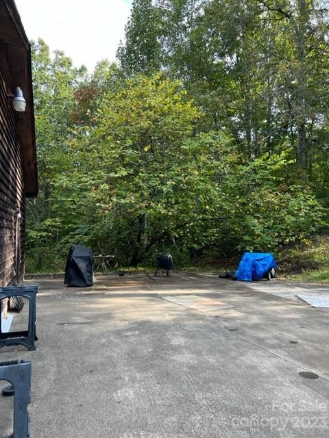 2752 Old Highway 221 S Marion NC 28752