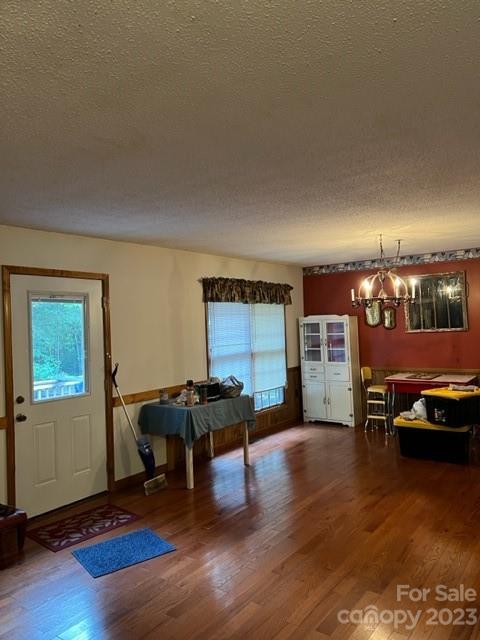 2752 Old Highway 221 S Marion NC 28752