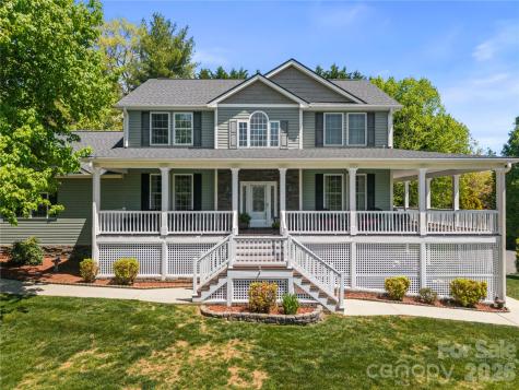 420 Kanuga Forest Drive Hendersonville NC 28739