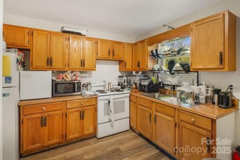 645 Flint Hill Road Alexander NC 28701