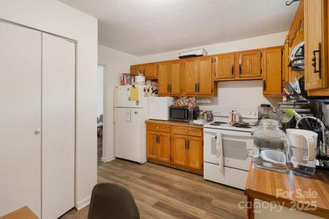 645 Flint Hill Road Alexander NC 28701