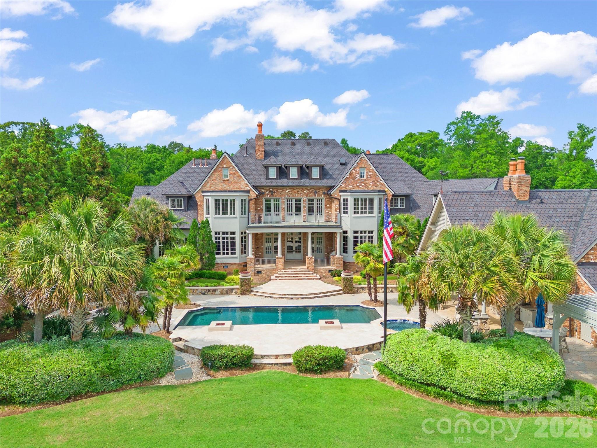 4536 Parview Drive N Charlotte NC 28226