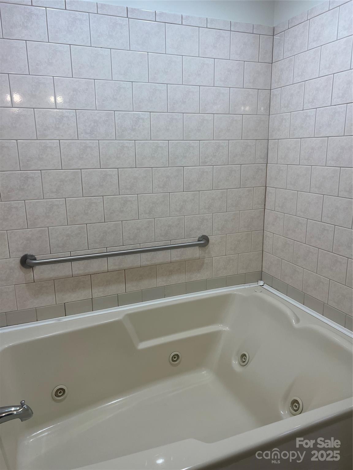 243 Governors View Asheville NC 28805