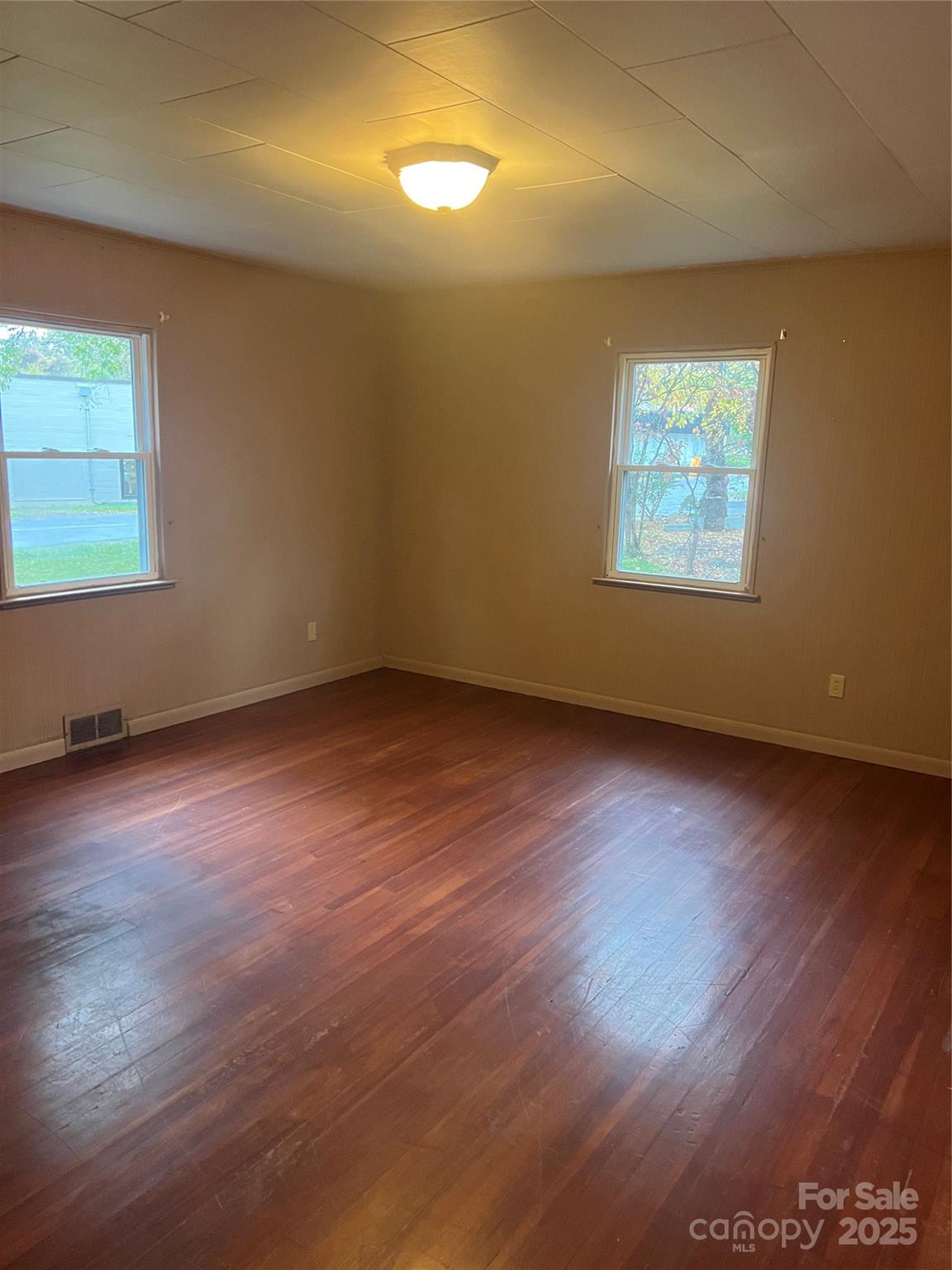 243 Governors View Asheville NC 28805