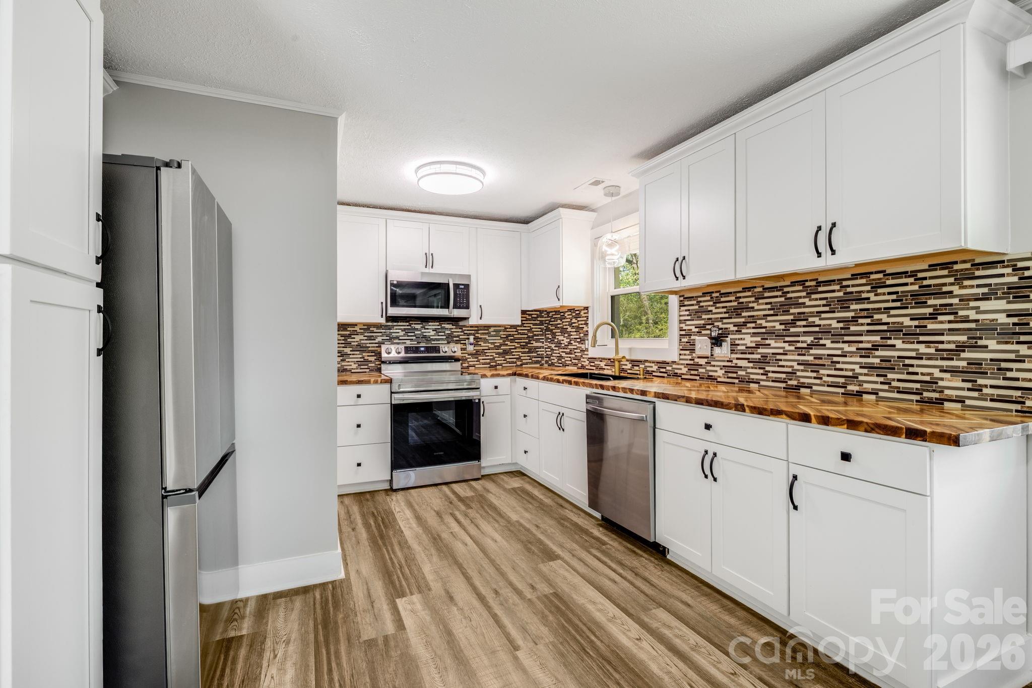 111 Sunset Hill Drive Etowah NC 28729