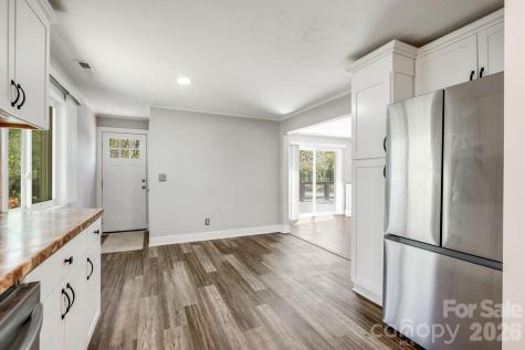 111 Sunset Hill Drive Etowah NC 28729