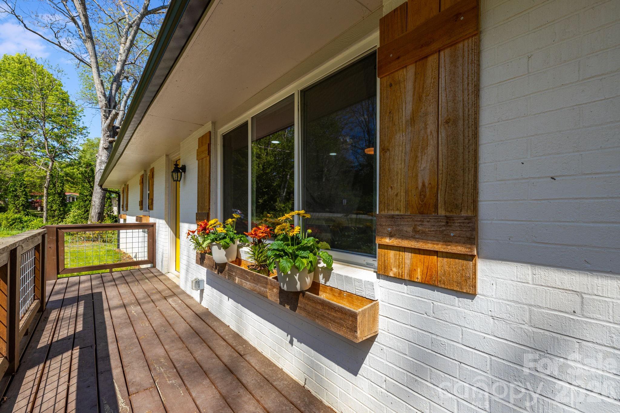 111 Sunset Hill Drive Etowah NC 28729