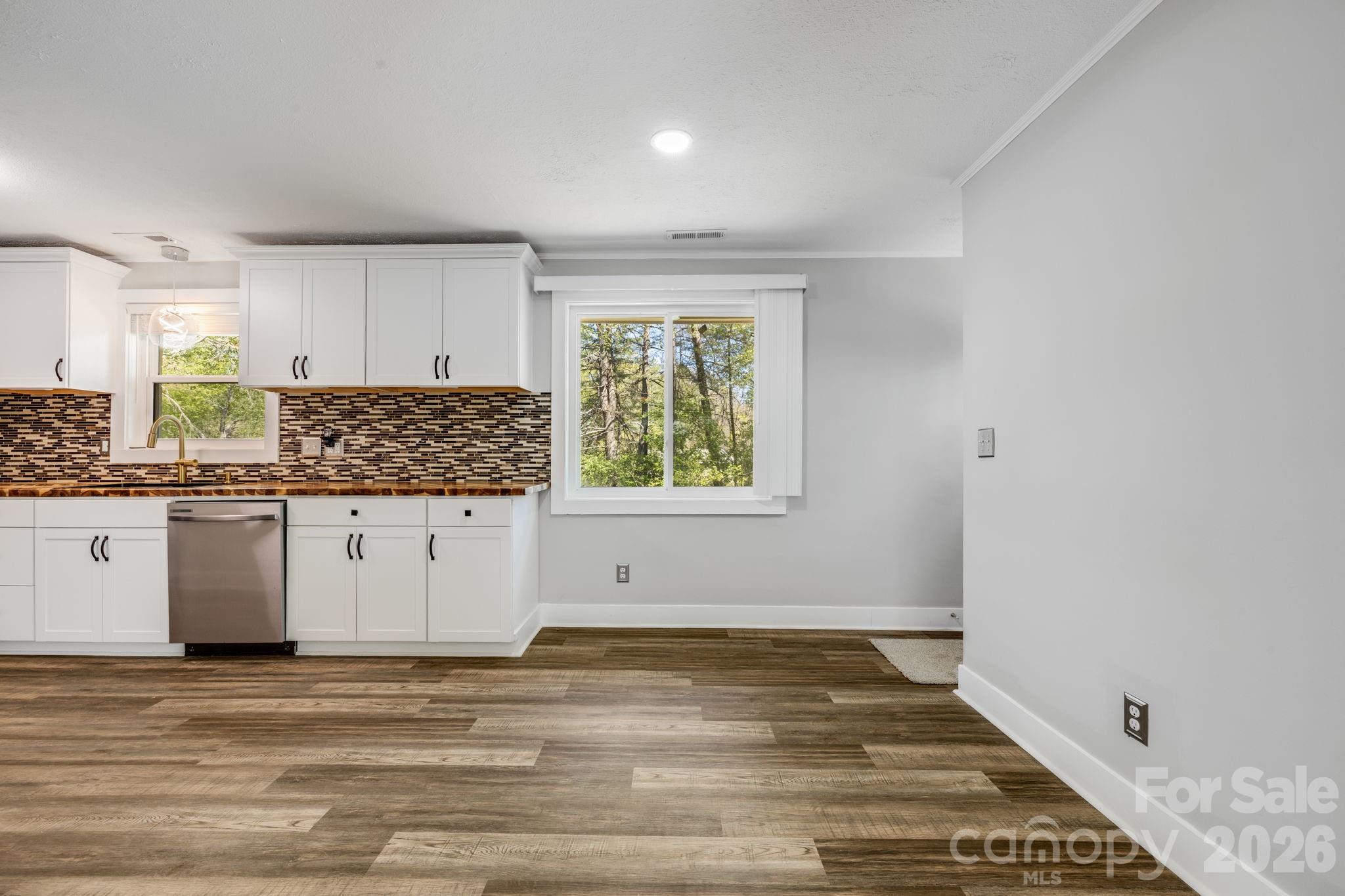 111 Sunset Hill Drive Etowah NC 28729