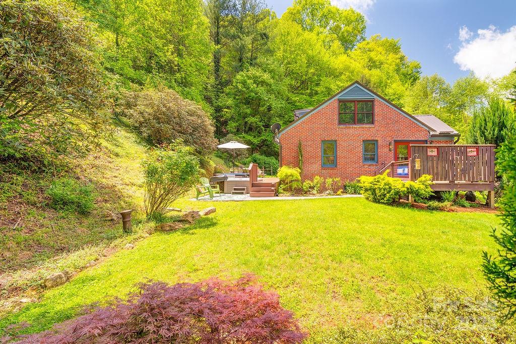 2102 Walnut Creek Road Marshall NC 28753