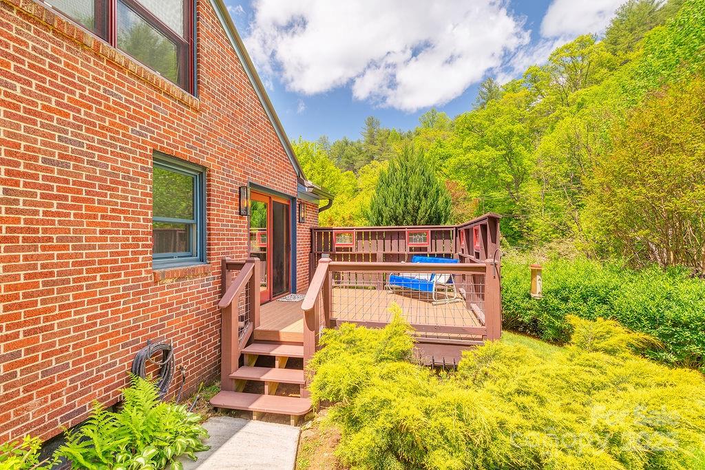 2102 Walnut Creek Road Marshall NC 28753