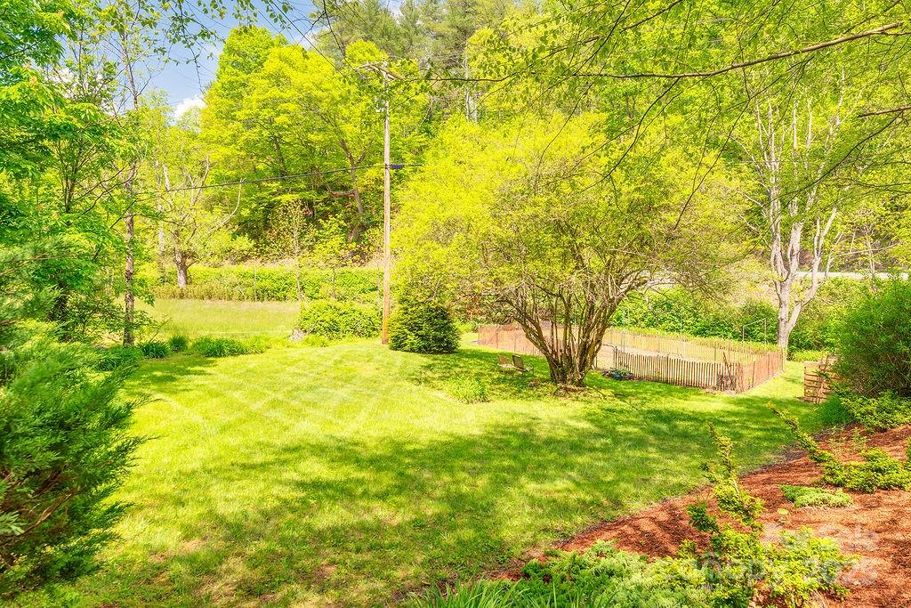 2102 Walnut Creek Road Marshall NC 28753
