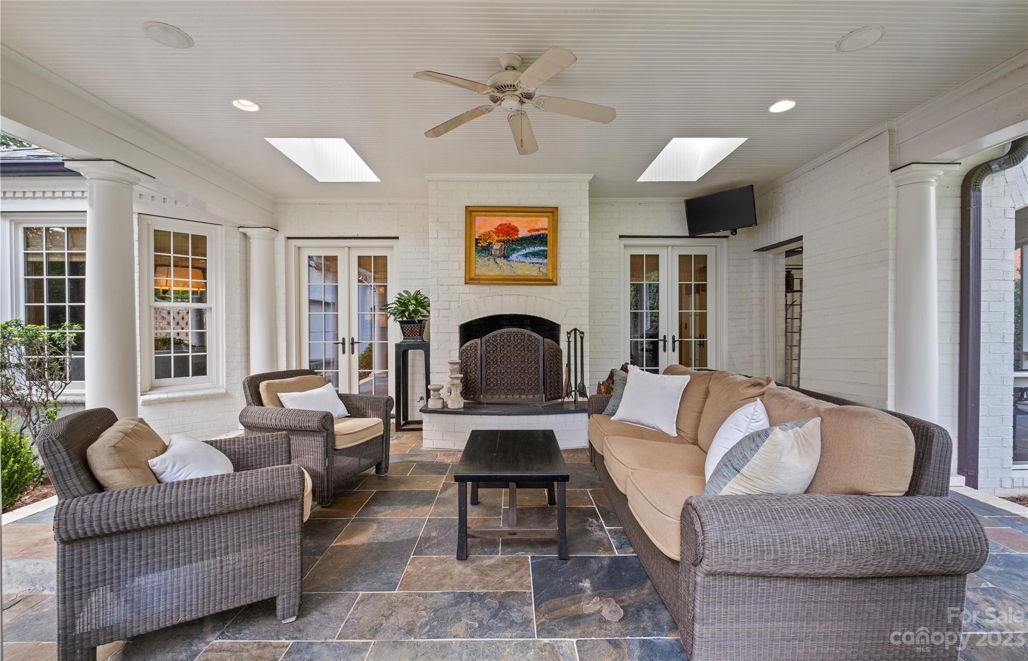2051 Cassamia Place Charlotte NC 28211