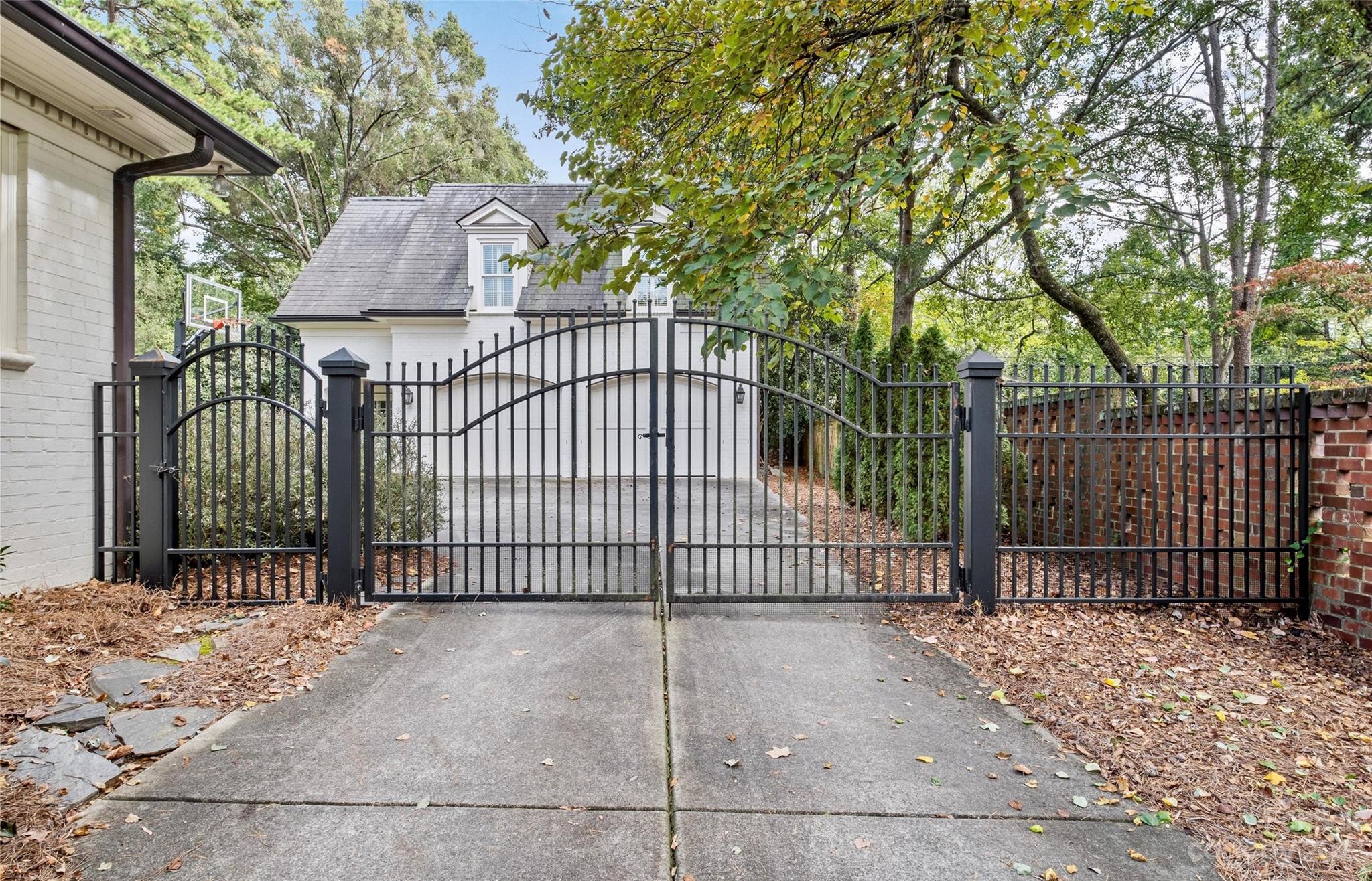 2051 Cassamia Place Charlotte NC 28211