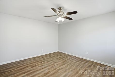 2323 Maplewood Drive Gastonia NC 28052