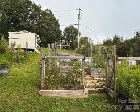 1856 Cabbage Patch Road Burnsville NC 28714