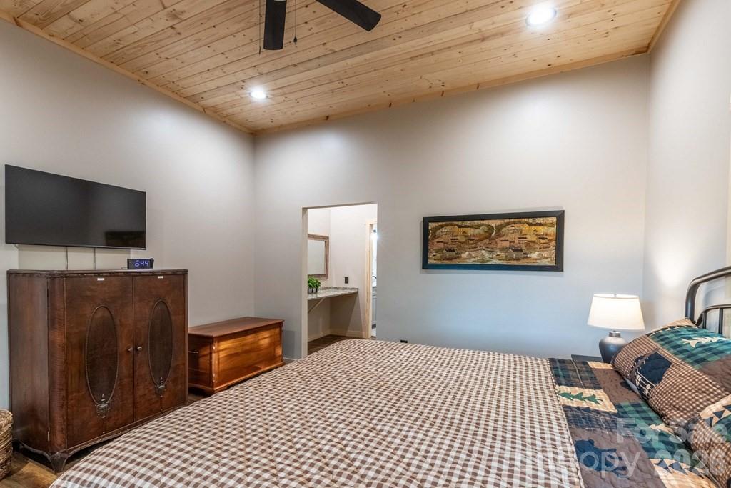 339 Honey Locust Trail Whittier NC 28789