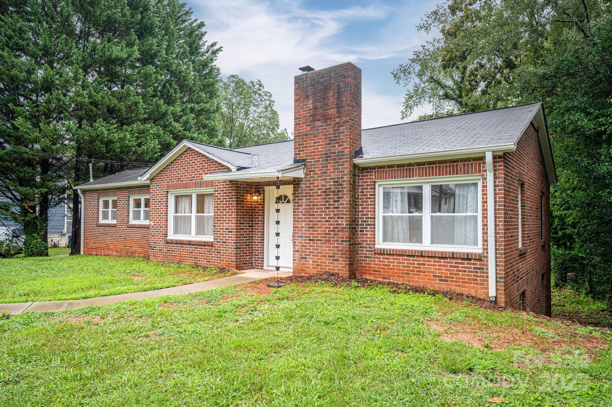 727 3rd Avenue NW Hickory NC 28601