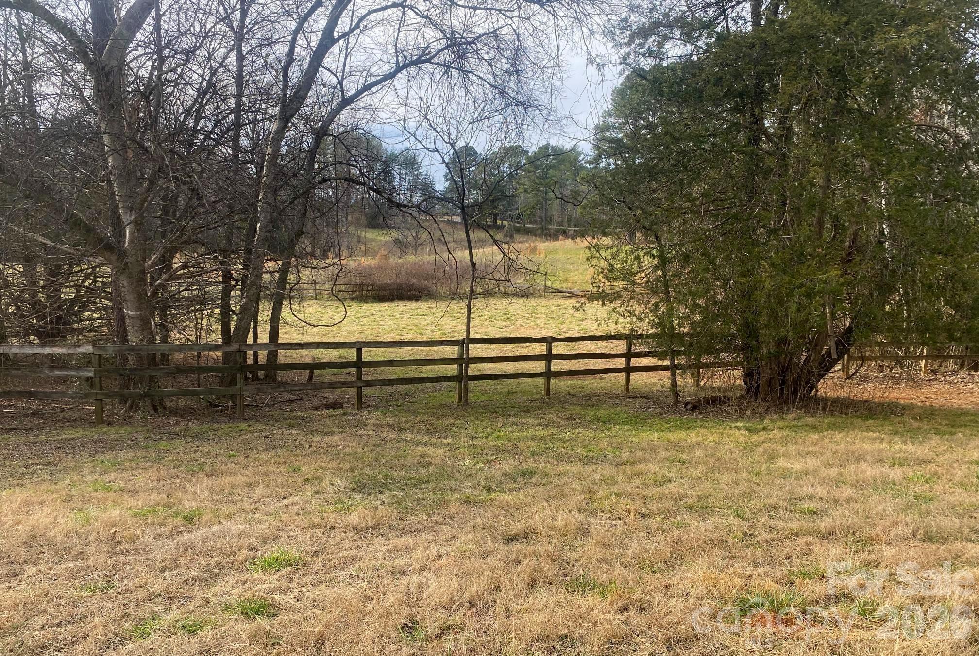 3205 Collinsville Road Columbus NC 28722