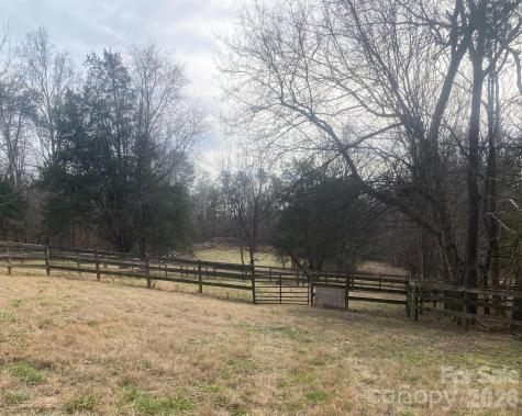 3205 Collinsville Road Columbus NC 28722